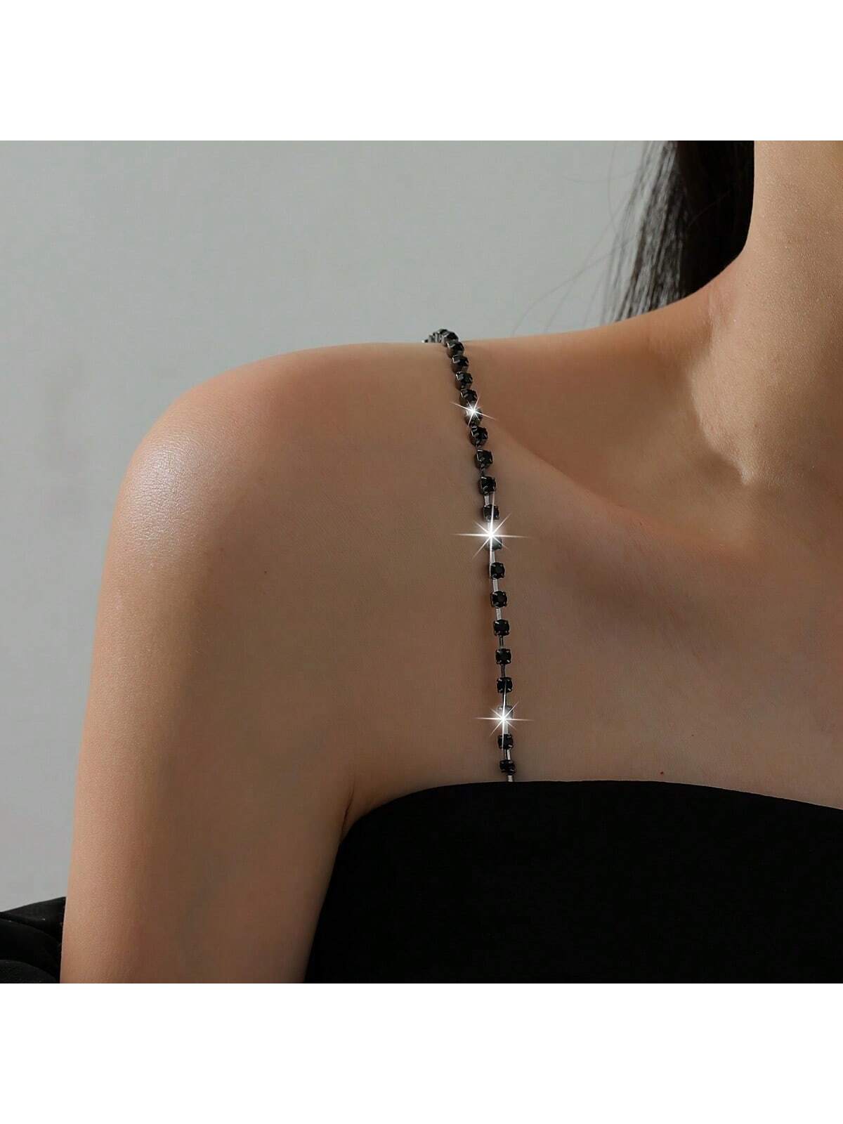 Elegante, verstellbare BH-Träg – Body Jewelry Dress Bewertung und Preis