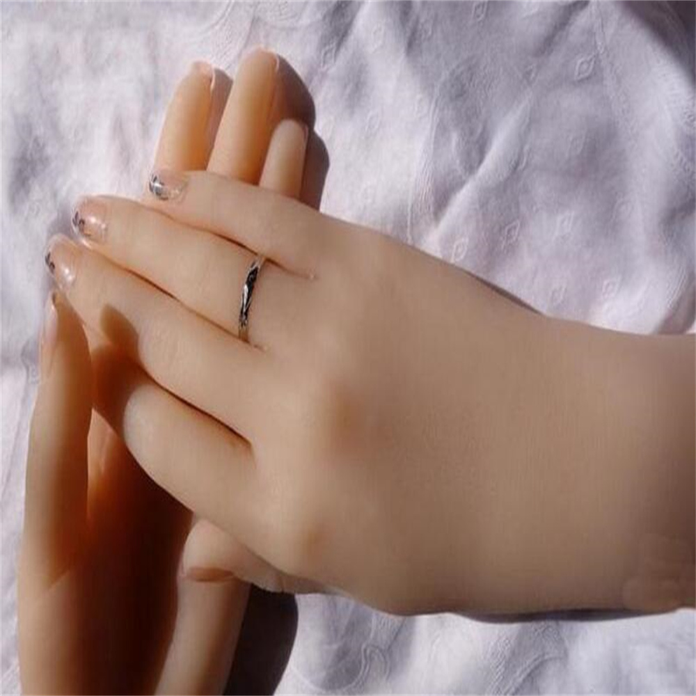 Weibliche Handschaufensterpupp – Body Jewelry Plus Bewertung und Preis